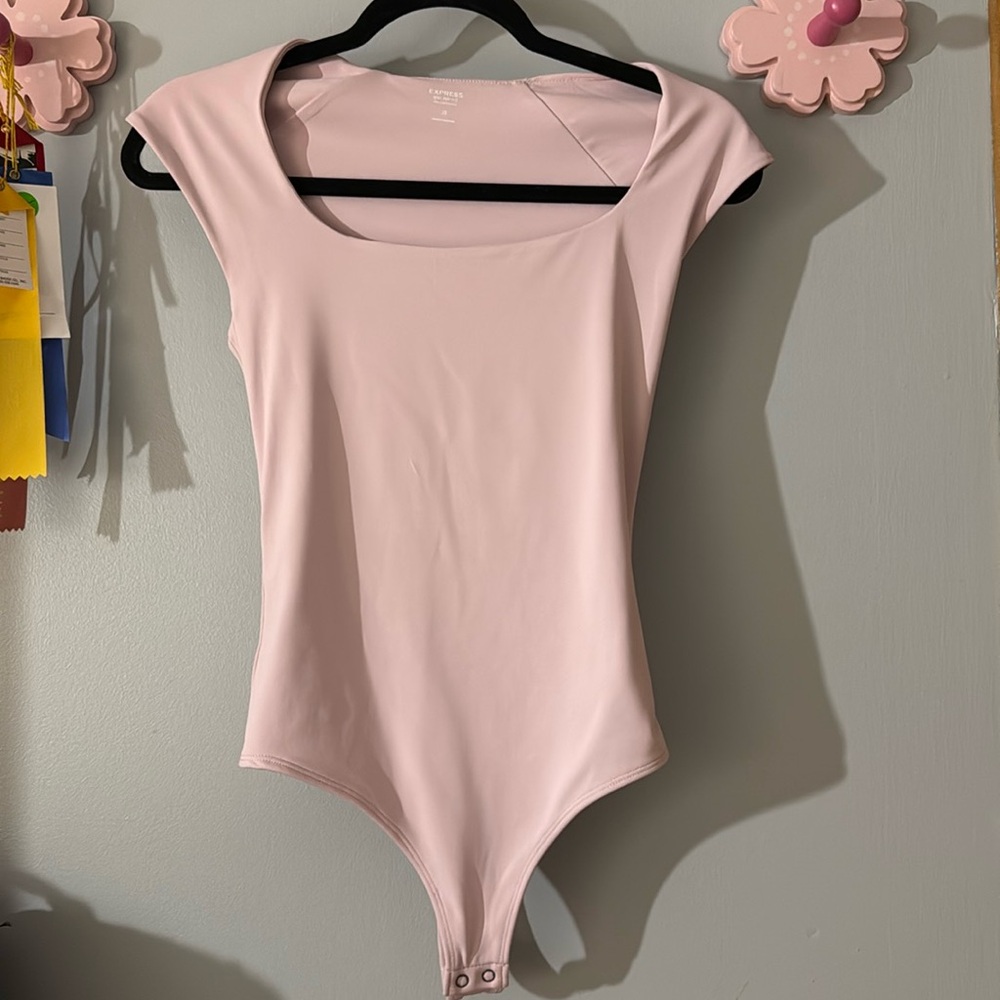 Express BODY CONtour (High Compression)
NEVER WORN